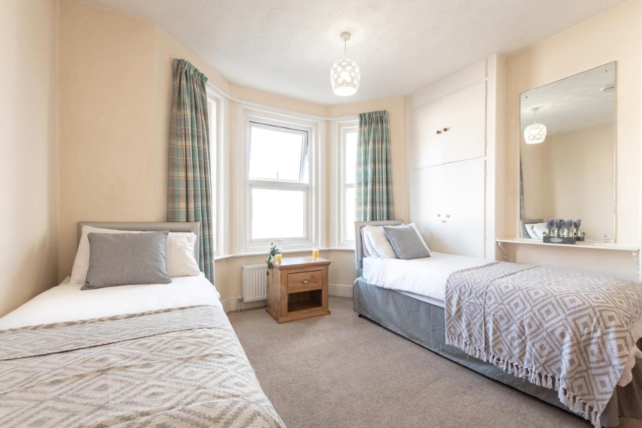 3-Bedroom House L Fast Wi-Fi L Garden L Newly Decorated L Close To Shops And Restaurants Bournemouth Exteriér fotografie