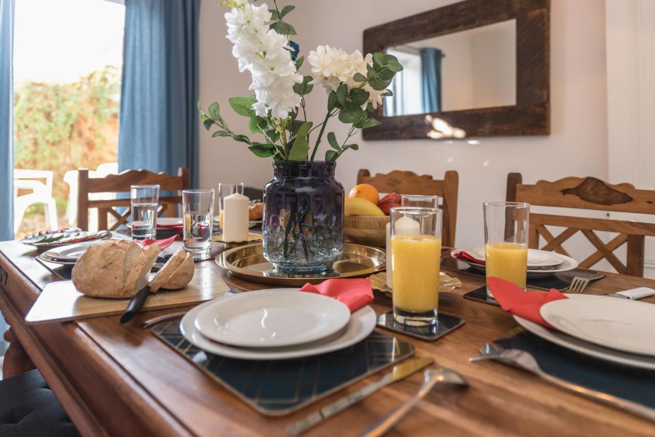 3-Bedroom House L Fast Wi-Fi L Garden L Newly Decorated L Close To Shops And Restaurants Bournemouth Exteriér fotografie