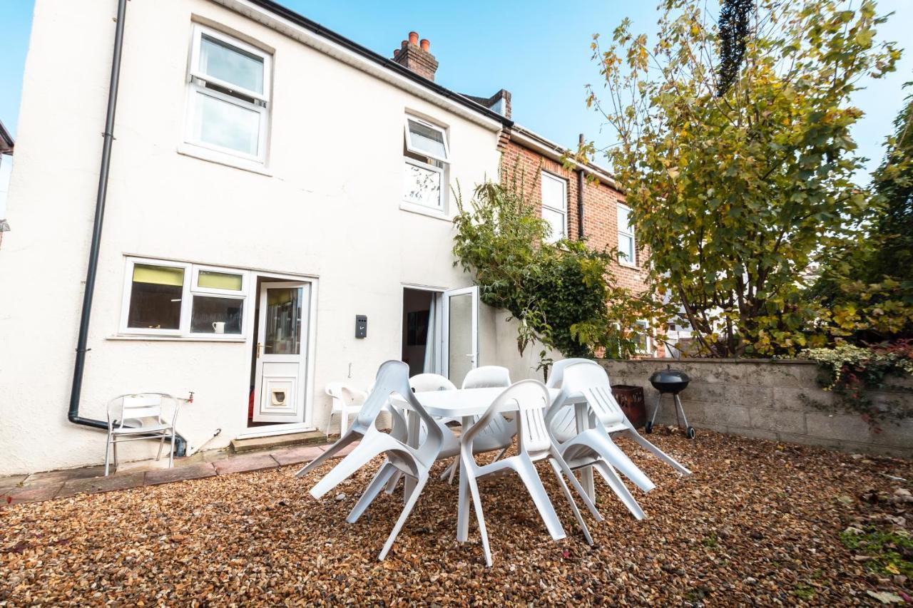3-Bedroom House L Fast Wi-Fi L Garden L Newly Decorated L Close To Shops And Restaurants Bournemouth Exteriér fotografie